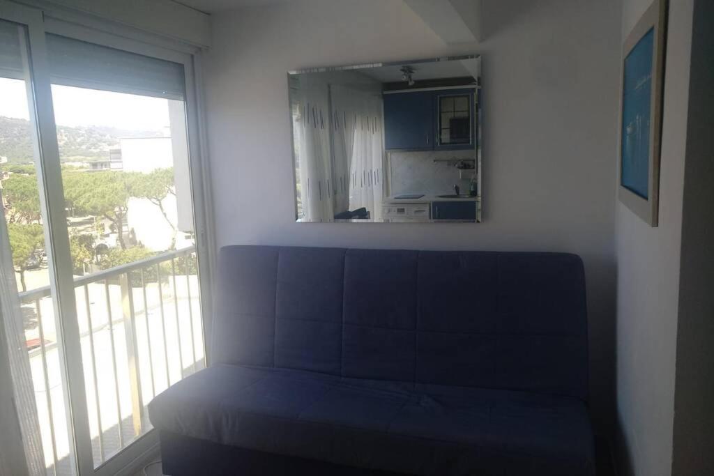 Estudio Primera Linea De Mar Con Piscina Y Parking Apartment Platja d'Aro Exterior photo