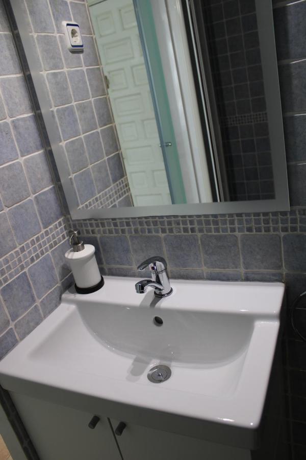 Estudio Primera Linea De Mar Con Piscina Y Parking Apartment Platja d'Aro Exterior photo